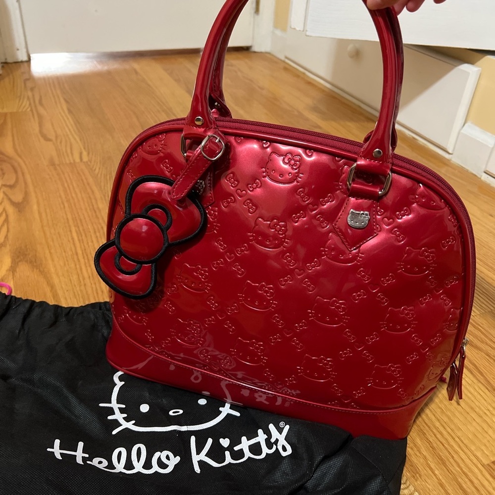 Hello kitty handbag